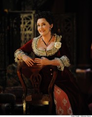 Emma Matthews as Violetta Valéry.