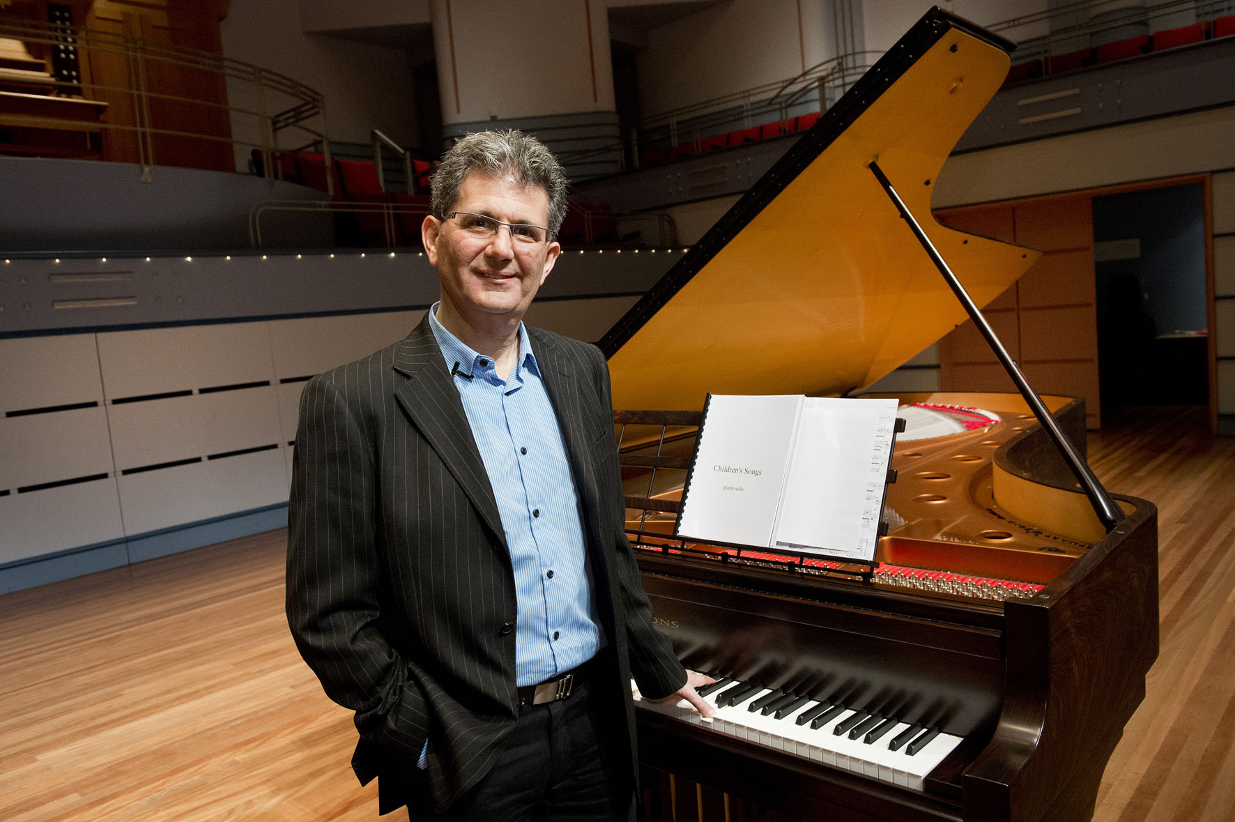 Intimacies And Passion: Mark Isaacs In Concert