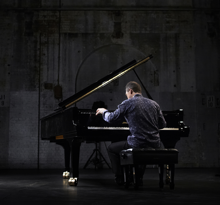Michael Kieran Harvey In Concert