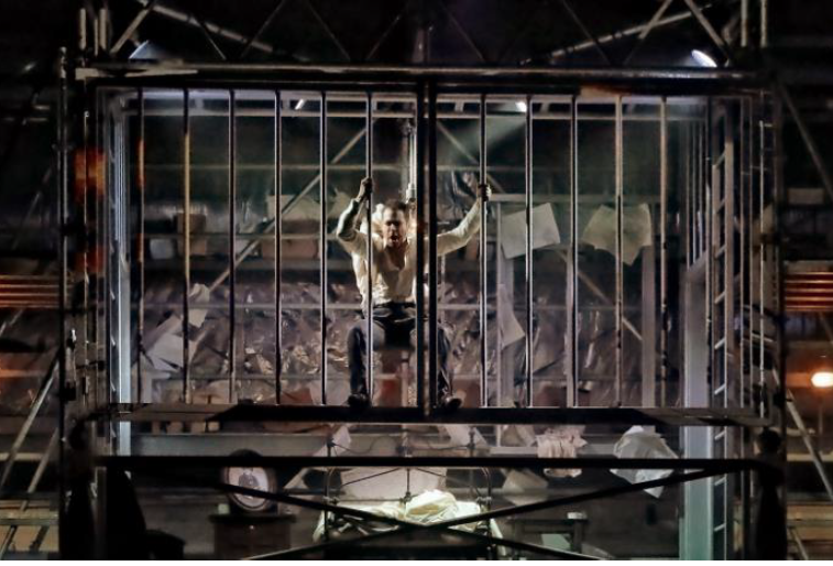 Tabatha McFadyen Steps In For Premiere Of Metamorphosis