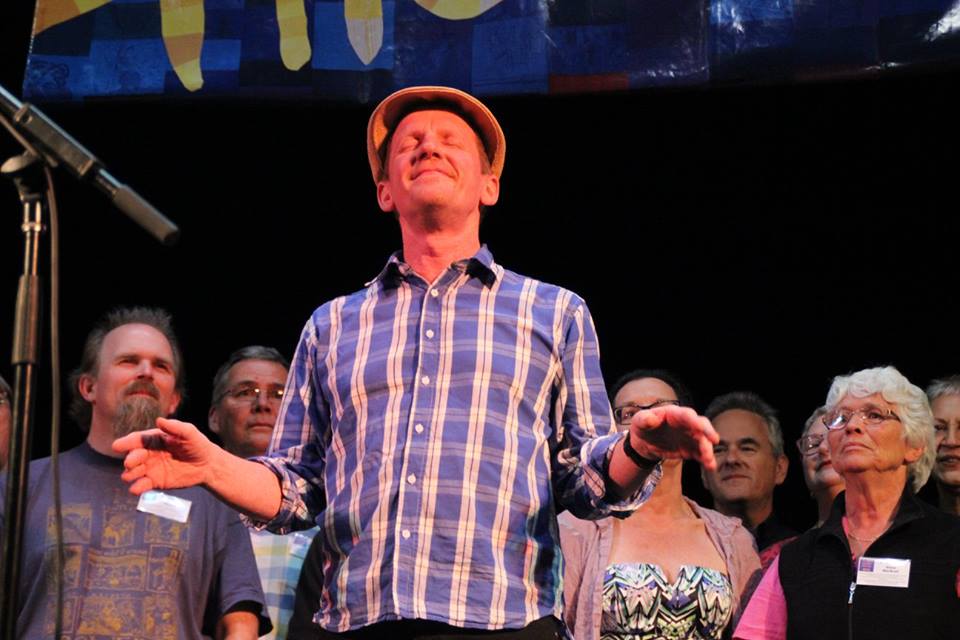 Stephen Taberner’s Big Singlet Pop-Up Choir